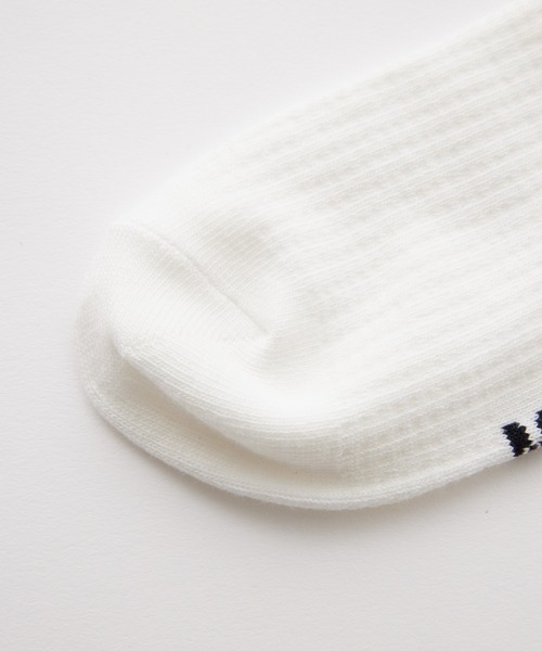 MILKFED.（ミルクフェド）の「BUMPY KNIT SOCKS（ソックス/靴下・レディース・オフホワイト/ブラック・ONE SIZE）」の10枚目の写真