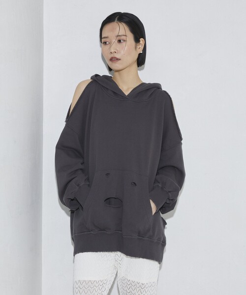Firsthand（ファーストハンド）の「Firsthand/ファーストハンド ダメージスリットフーディ（パーカー・レディース・グレー/チャコールグレー・FREE）」の22枚目の写真