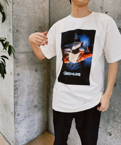 minius(ミニウス)の「『グレムリン/GREMLINS』"""Mischievous"" T-Shirt" 半袖プリントTシャツ ビックシルエット ピグメント加工 ヴィンテージライク(Tシャツ/カットソー・メンズ・チャコール/ホワイト・X-LARGE/LARGE/MEDIUM)」の3枚目の写真