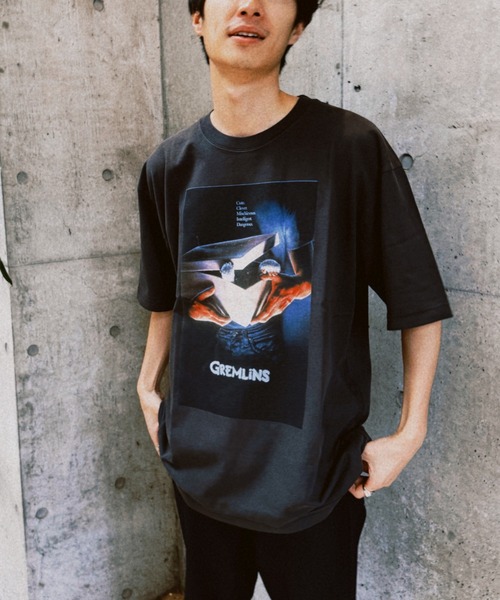 minius(ミニウス)の「『グレムリン/GREMLINS』"""Mischievous"" T-Shirt" 半袖プリントTシャツ ビックシルエット ピグメント加工 ヴィンテージライク(Tシャツ/カットソー・メンズ・チャコール/ホワイト・X-LARGE/LARGE/MEDIUM)」の10枚目の写真