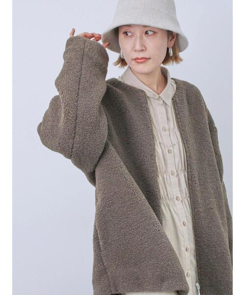 Samansa Mos2 blue（サマンサモスモスブルー）の「ライトボアコート（その他アウター・レディース・モカ/キナリ/チャコールグレー・F）」の4枚目の写真