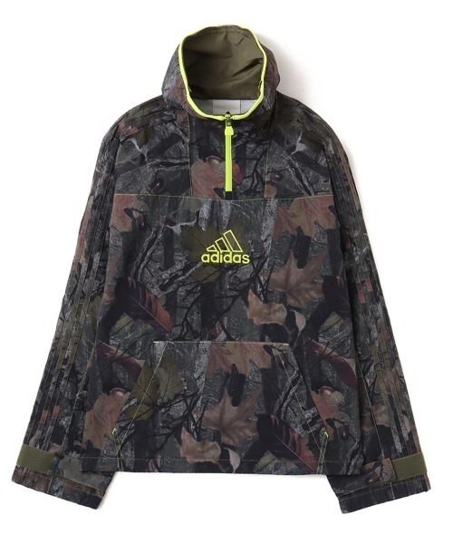 アディダス　ナイロンジャケット　ハーフジップ　アノラックパーカー　カモフラ アディダスナイロンジャケットハーフジップアノラックパーカー
