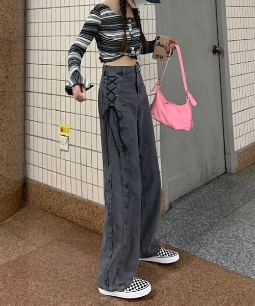 ViViDAY(ビビデー)の「サイドリボンデニムパンツ(デニムパンツ・レディース・ブラック・S/M/L)」の8枚目の写真