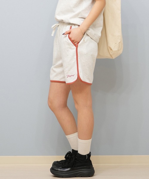 DISCUS ATHLETIC（ディスカス　アスレチック）の「DISCUS ATHLETIC/ディスカスアスレチック パイピングショートパンツ 5287-5970（スウェットパンツ・レディース・オートミール/スミクロ/コーラル・M/L）」の11枚目の写真