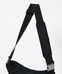 soe（ソーイ）の「Multi S.B Solotex（ショルダーバッグ）」 - WEAR