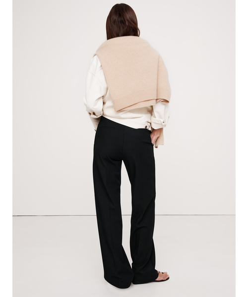 Banana Republic(バナナリパブリック)の「ハイライズ モダン ストレート リファインド パンツ(その他パンツ・レディース・ネイビー/ブラック/アイボリー・2/0/4/6/8)」の6枚目の写真