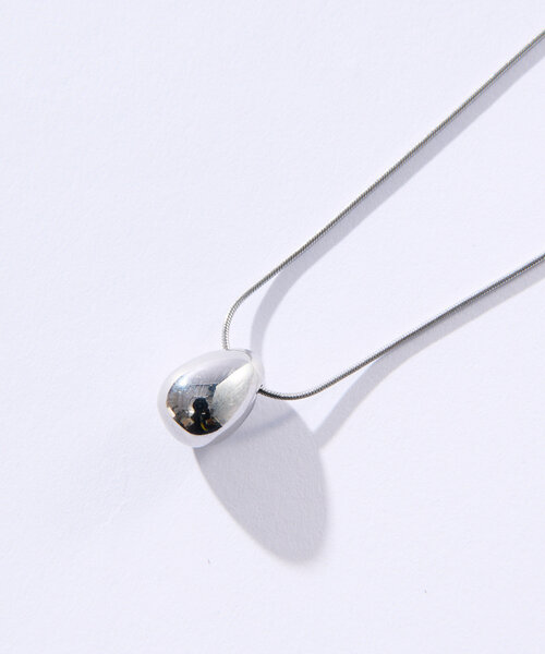 RIVE DROITE（リヴドロワ）の「【R.good(アールドットグッド)】エッグモチーフスライドネックレス（ネックレス・レディース・シルバー/ゴールド・FREE）」の10枚目の写真