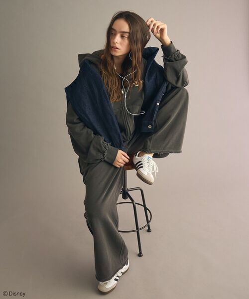 Disney（ディズニー）の「Disney/ディズニー  ヴィンテージライクZIPパーカー【ユニセックス】（パーカー・レディース・グレー/ブラック/ブラウン・M/L）」の11枚目の写真