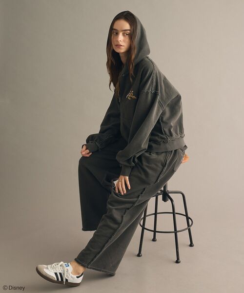 Disney（ディズニー）の「Disney/ディズニー  ヴィンテージライクZIPパーカー【ユニセックス】（パーカー・レディース・グレー/ブラック/ブラウン・M/L）」の12枚目の写真