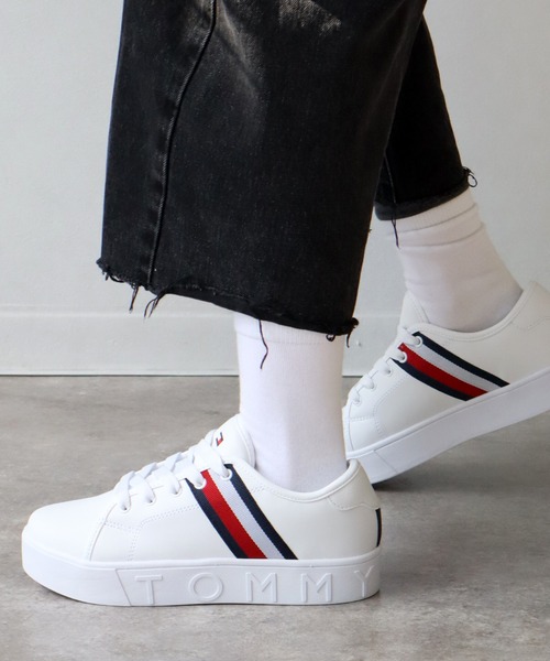 TOMMY HILFIGER（トミーヒルフィガー）の「【TOMMY HILFIGER/トミーヒルフィガー】TH EVA PLATFORM/プラットフォーム ローカット スニーカー（スニーカー・レディース・ホワイト・23.5cm/23.0cm/22.5cm/24.0cm）」の3枚目の写真