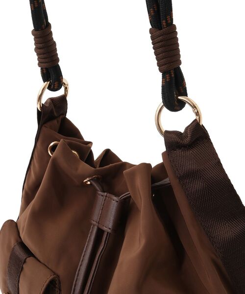 Green　Parks（グリーンパークス）の「andmikka.マルチウェイポケットリュック（ハンドバッグ・レディース・カーキ/ブラウン/ブラック・FREE）」の20枚目の写真