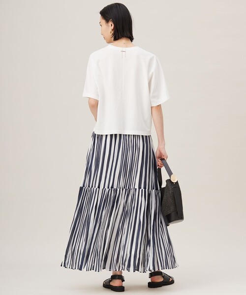 自由区(ジユウク)の「ハイカウントクロップド丈 Tシャツ(Tシャツ/カットソー・レディース・アイボリー系/ライトグリーン系/ブラック系・44/46)」の11枚目の写真