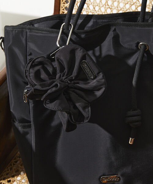 OUTDOOR PRODUCTS（アウトドアプロダクツ）の「OUTDOOR PRODUCTS × Firsthand/アウトドアプロダクツ 別注フラワーシュシュポーチ（ポーチ・レディース・ブラック/チェック/ドット/レオパード・ONE SIZE）」の16枚目の写真