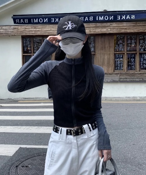 LETee(レティー)の「バイカラージップアップトップス(ジャージ・レディース・ホワイト/ブラック・FREE)」の9枚目の写真