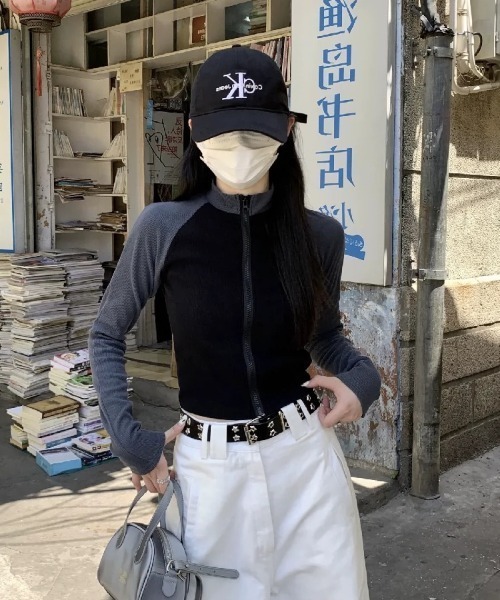 LETee(レティー)の「バイカラージップアップトップス(ジャージ・レディース・ホワイト/ブラック・FREE)」の8枚目の写真