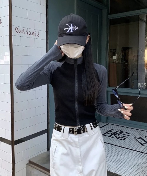 LETee(レティー)の「バイカラージップアップトップス(ジャージ・レディース・ホワイト/ブラック・FREE)」の6枚目の写真
