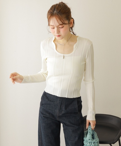 LAULEN（ローレン）の「wave neck lib knit pullover /ウェーブ ネック リブ ニット プルオーバー（ニット/セーター・レディース・ブラック/グレー/アイボリー・FREE）」の11枚目の写真