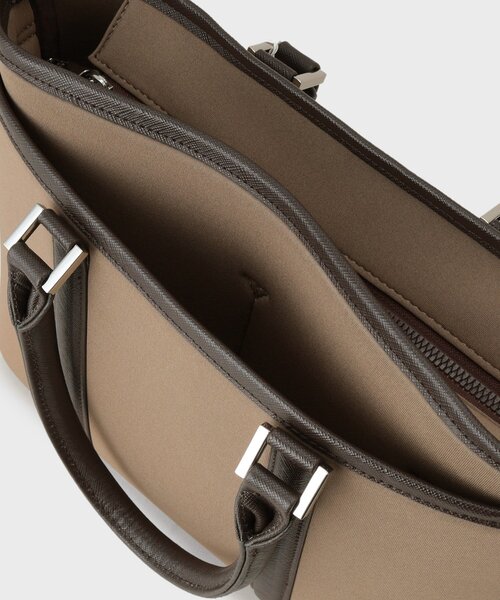 TAKEO KIKUCHI（タケオキクチ）の「スポンディッシュ ミニトート（トートバッグ・メンズ・ブラック/ブラウン系その他/ライトブルー・00）」の19枚目の写真