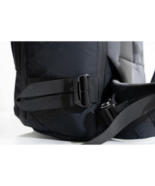 Matador（マタドール）の「Matador/マタドール GlobeRider35/グローブライダー35（バックパック/リュック・メンズ・ホワイト/ブラック・FREE）」の22枚目の写真