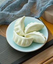 UP START（アップスタート）の「Ein/箸置き 餃子（カトラリー）」