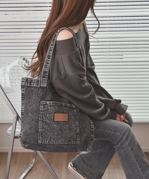 TONE SELECT GOODS（トーンセレクトグッズ）の「【float】デニム トートバッグ【A4サイズ収納可能】（トートバッグ・レディース・ライトブルー/ブラック/インディゴブルー・FREE）」の7枚目の写真