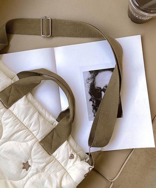 Mignonjour(ミニョンジュール)の「Mignonjour/刺繍キルティング2wayバッグ M2730(ショルダーバッグ・レディース・その他1/その他2・FREE)」の4枚目の写真