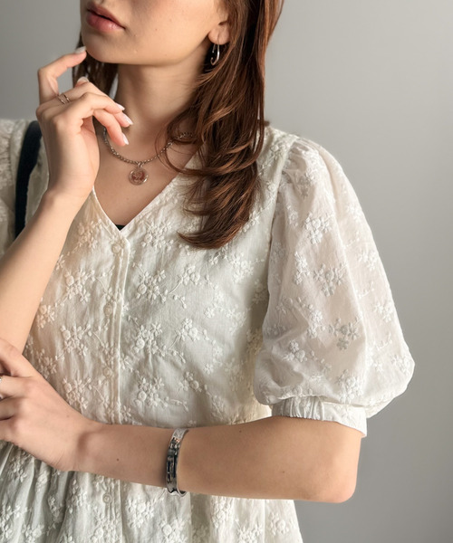 yilon FLEUR LACE BLOUSE アイボリー yilon FLEUR LACE BLOUSE アイボリー Fleur lace blouse – YILON