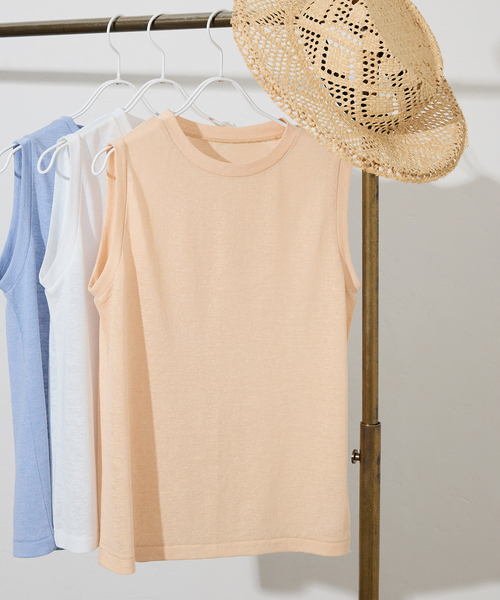 SLOBE IENA(スローブイエナ)の「《追加》スラブ天竺ノースリーブTEE(Tシャツ/カットソー・レディース・ネイビー/ホワイト/スカイブルー/オレンジ系その他/ベージュ・FREE)」の5枚目の写真