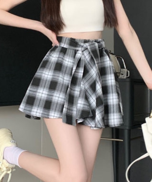 Teem Store(チームストア)の「チェックフレア 腰巻き風デザイン ミニスカート(スカート・レディース・ホワイト/ベージュ/レッド・S/M)」の6枚目の写真
