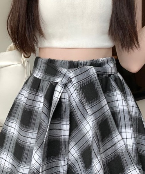 Teem Store(チームストア)の「チェックフレア 腰巻き風デザイン ミニスカート(スカート・レディース・ホワイト/ベージュ/レッド・S/M)」の8枚目の写真