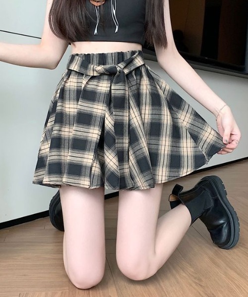 Teem Store(チームストア)の「チェックフレア 腰巻き風デザイン ミニスカート(スカート・レディース・ホワイト/ベージュ/レッド・S/M)」の17枚目の写真