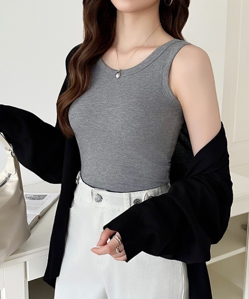 COCOMOMO(ココモモ)の「【6色展開】 カップ付きで1枚で楽ラク可愛い カップ付き リブ タンクトップ レイヤード(タンクトップ・レディース・ブルー/イエロー/杢グレー/ベージュ/ホワイト/ブラック・FREE)」の4枚目の写真