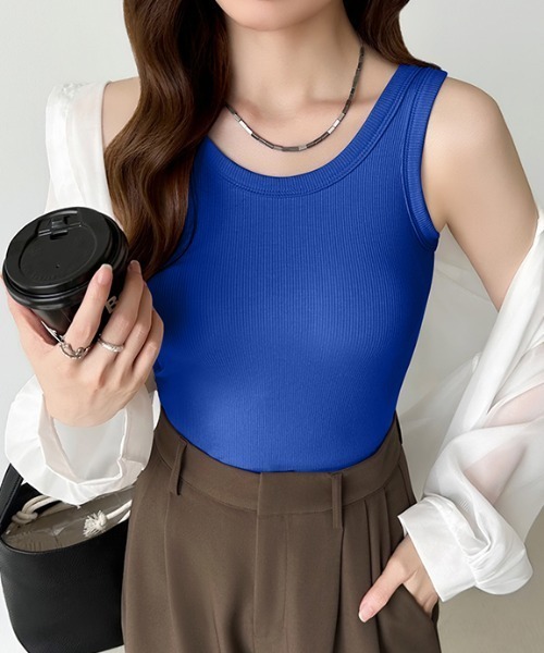 COCOMOMO(ココモモ)の「【6色展開】 カップ付きで1枚で楽ラク可愛い カップ付き リブ タンクトップ レイヤード(タンクトップ・レディース・ブルー/イエロー/杢グレー/ベージュ/ホワイト/ブラック・FREE)」の12枚目の写真