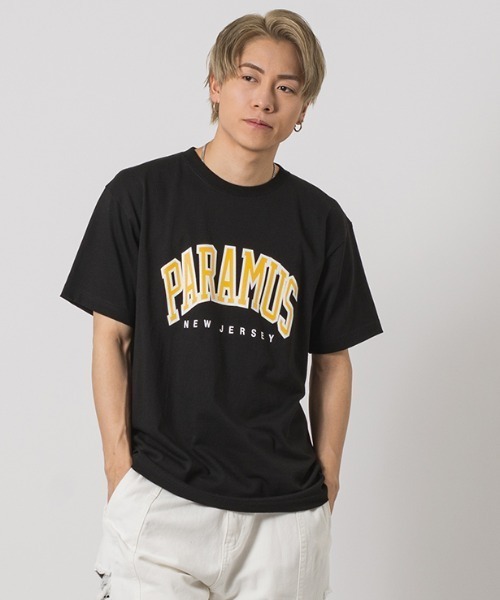 RE730(アールイーセブンサーティー)の「カレッジロゴ ビッグシルエット Tシャツ(Tシャツ/カットソー・メンズ・ブラック系1/ブラック系/ブルー系その他/ホワイト系/ホワイト系1/ブルー系その他2・MEDIUM/LARGE)」の5枚目の写真