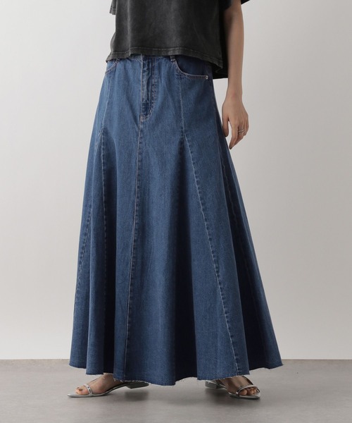 LOWRYS FARM(ローリーズファーム)の「デニムフレアスカート 495442(スカート・レディース・ブルー/ブラック・MEDIUM/LARGE)」の15枚目の写真