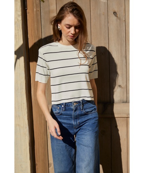 Estella.K(エステラケー)の「Melanie Open Back Top オープンバックニットトップ(ニット/セーター・レディース・レッド/ホワイト×ブラック/ネイビー・FREE)」の4枚目の写真