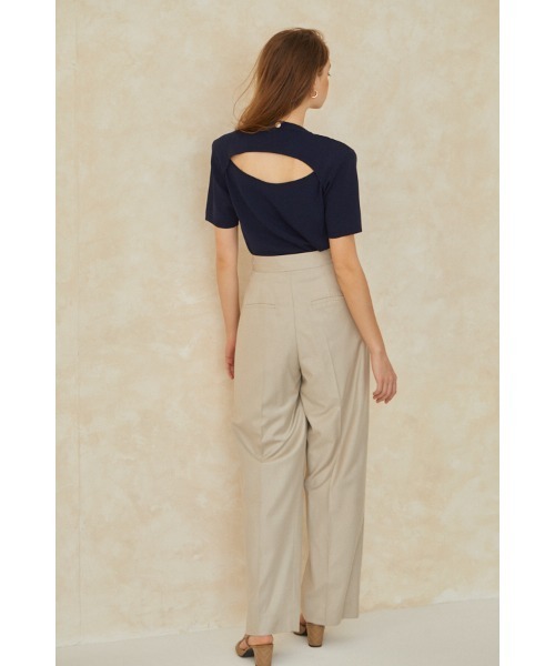 Estella.K(エステラケー)の「Melanie Open Back Top オープンバックニットトップ(ニット/セーター・レディース・レッド/ホワイト×ブラック/ネイビー・FREE)」の10枚目の写真