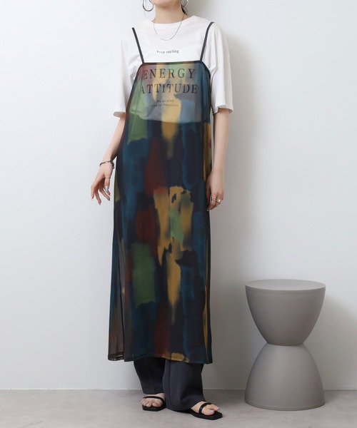 FUNALIVE（ファンアライブ）の「水彩総柄 シアーキャミワンピース（ワンピース・レディース・チャコールグレー/アイボリー系/マルチ・FREE）」の4枚目の写真