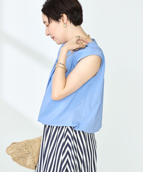 NOLLEY’S（ノーリーズ）の「《セットアップ対応》撥水ストレッチタフタタックブラウス（シャツ/ブラウス・レディース・ネイビー/ライトブルー/ホワイト・38）」の13枚目の写真