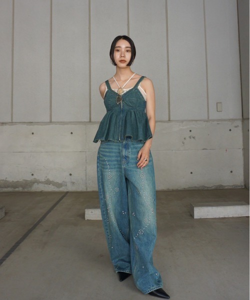STUDS DETAIL STRAIGHT DENIM PANTS（デニムパンツ）｜Ameri