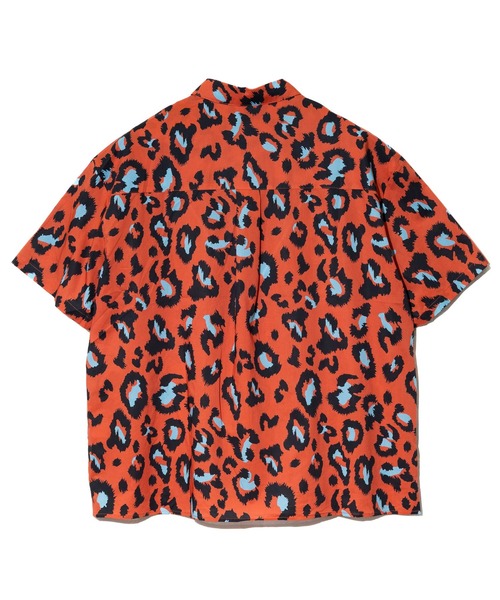 Revo.（レボ）の「Revo./レヴォ　ペイント レオパードパターン SSシャツ（シャツ/ブラウス・メンズ・レッド/パープル/ホワイト・LARGE/MEDIUM）」の8枚目の写真