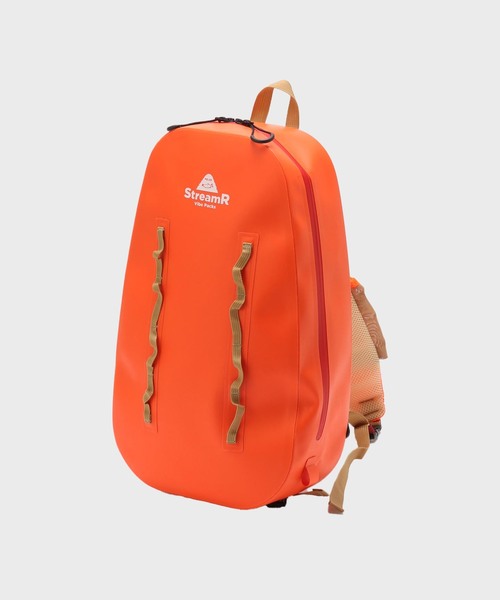 POLeR(ポーラー)の「【POLeR × TONEDTROUT】 StreamR Dry Sling 15L(ショルダーバッグ・メンズ・ブラック/オレンジ系その他・FREE)」の2枚目の写真