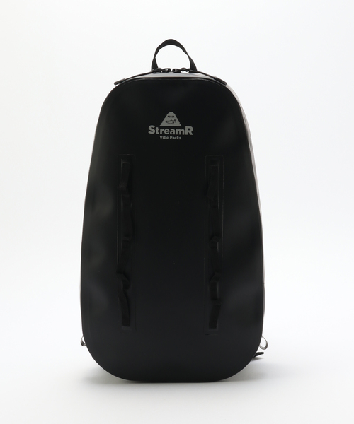 POLeR(ポーラー)の「【POLeR × TONEDTROUT】 StreamR Dry Sling 15L(ショルダーバッグ・メンズ・ブラック/オレンジ系その他・FREE)」の3枚目の写真