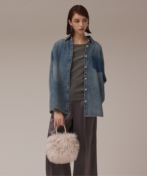 GRACE CONTINENTAL（グレースコンチネンタル）の「カールファーバッグ（ハンドバッグ・レディース・キナリ・FREE）」の2枚目の写真