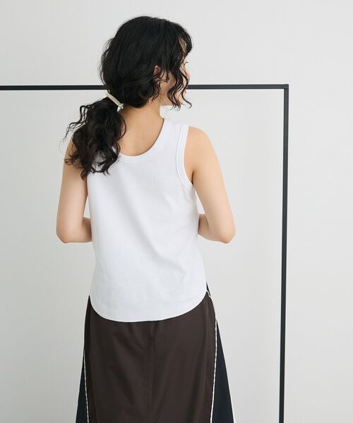 CRAFT STANDARD BOUTIQUE（クラフトスタンダードブティック）の「前後2Wayタンクトップ（タンクトップ・レディース・オフホワイト/杢グレー/ブラック/パープル・FREE）」の9枚目の写真