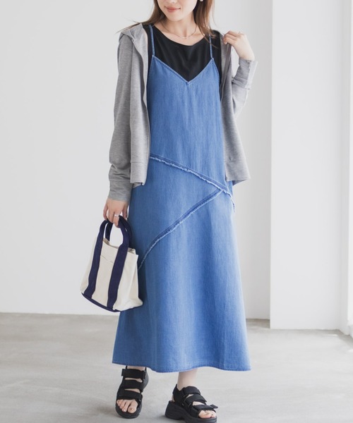 NAVY（ネイビー）の「nAvy 毎日はきたくなるデニム「マイデニ」 イージーキャミワンピース（ワンピース・レディース・ブルー系その他/ケミカルウォッシュ・S/M/L）」の15枚目の写真