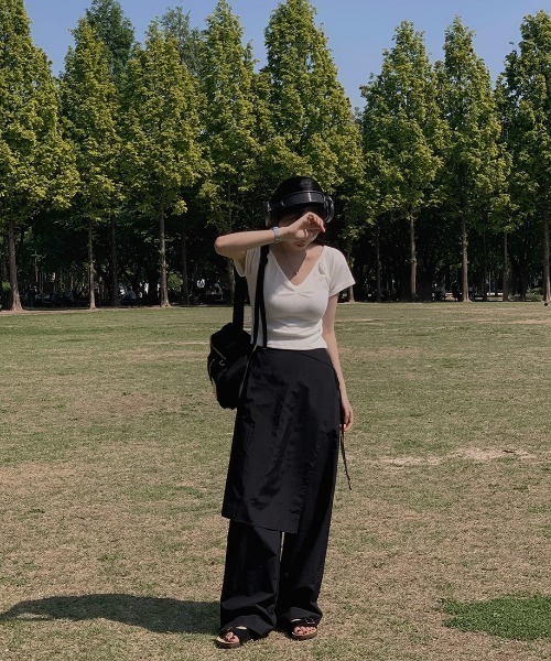 sorule(ソルレ)の「レイヤードラップパンツ(その他パンツ・レディース・ホワイト/ブラック・FREE)」の9枚目の写真
