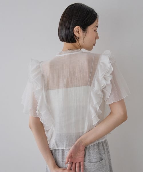 JEANASIS（ジーナシス）の「ウーブンシアーラッフルブラウス/574920（シャツ/ブラウス・レディース・ブラック/ライトベージュ/ホワイト・FREE）」の21枚目の写真