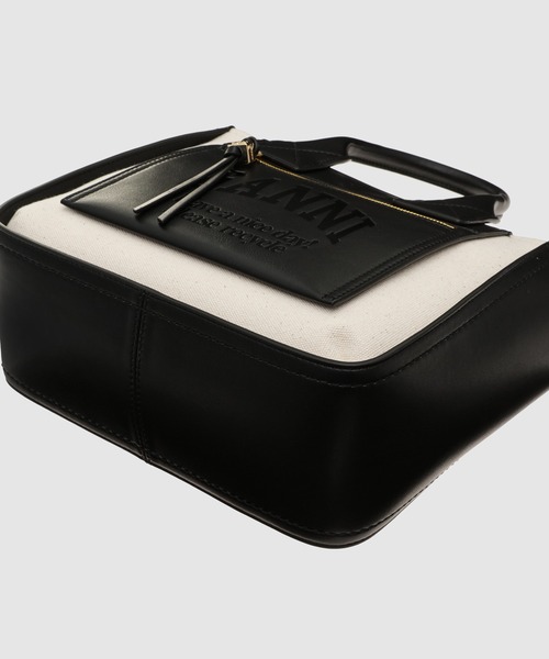 GANNI（ガニー）の「Small Pocket Tote Canvas（トートバッグ・レディース・ブラック・ONE SIZE）」の6枚目の写真