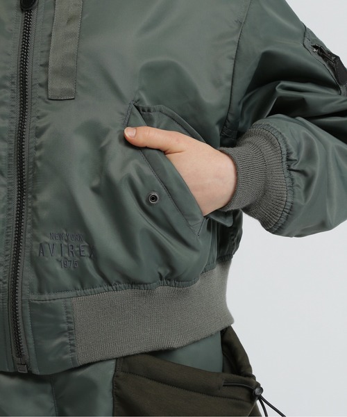 AVIREX（アヴィレックス）の「SHORT  LIGHT  MA-1/ショートMA-1（MA-1・レディース・オリーブ/ブラック/グレー・M/S）」の12枚目の写真